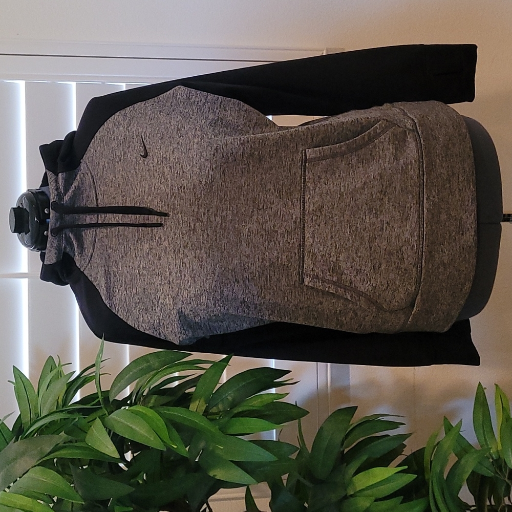 NlWomens Nike Therma-fit hoodie sz XL